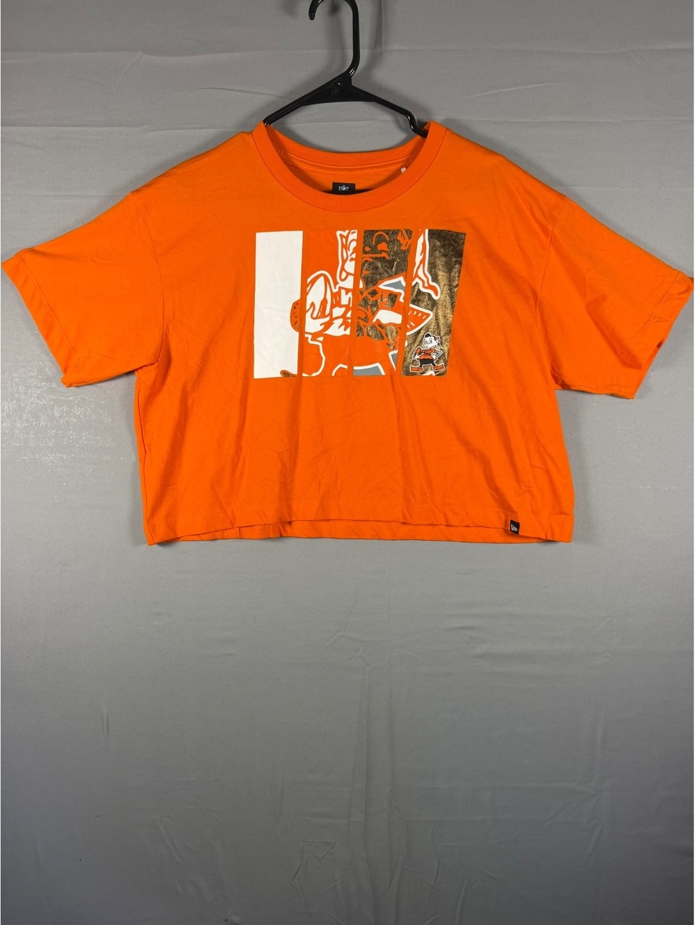 NFL Team Apparel Women's Cleveland Browns Orange Graphic Crop T-Shirt Size Large